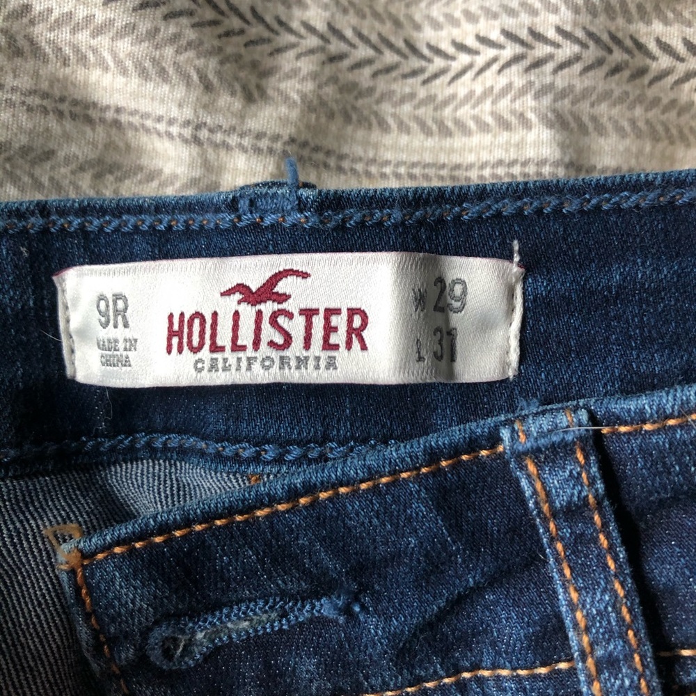 Hollister distressed high rise super skinny jean - Picture 4 of 5